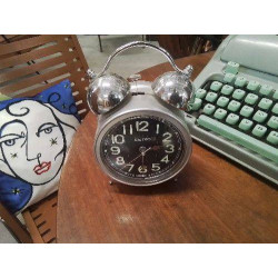REVEIL PILE SEIKO GRIS ETAT OK
