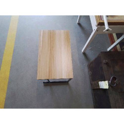 TABLE D’APPOINT IMITATION BOIS