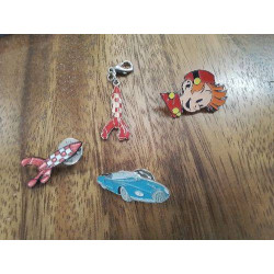 LOT DE PINS
