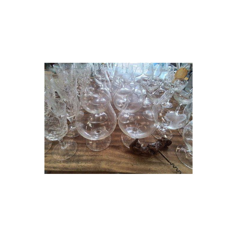 LOT 6 VERRES À BOURGOGNE EPI