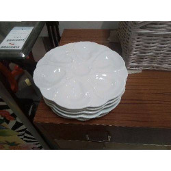 LOT 6 ASSIETTES À HUÎTRES...