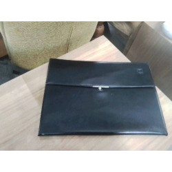 POCHETTE SIMILI NOIRE PORTE...