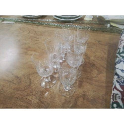 LOT DE 8 PETITS VERRES...