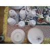 6 TASSES ET SOUCOUPES FLEURS PORCELAINE ST LUBIN