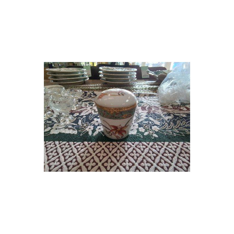 BONBONNIÈRE PM LACHANIETTE PORCELAINE LIMOGES