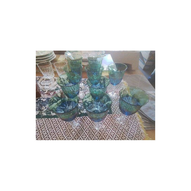 LOT 10 VERRES A PIED PERLE VERTS ET BLEUS
