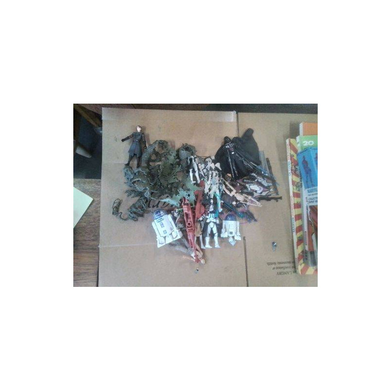 LOT FIGURINES STAR WARS