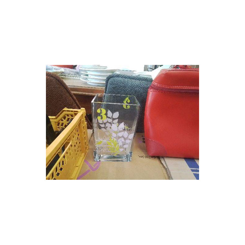 VASE RECTANGULAIRE PEINT VERRE