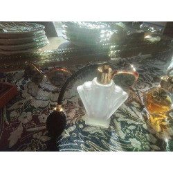 VAPORISATEUR DE PARFUM VINTAGE