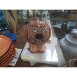 TIRELIRE LION