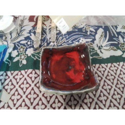 PETIT VIDE POCHE CARRE ROUGE POTERIE EMAILLEE