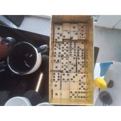 JEU DE DOMINOS ANCIEN...