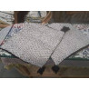PAIRE DE HOUSSES DE COUSSINSBLANC NOIR PONPONS 