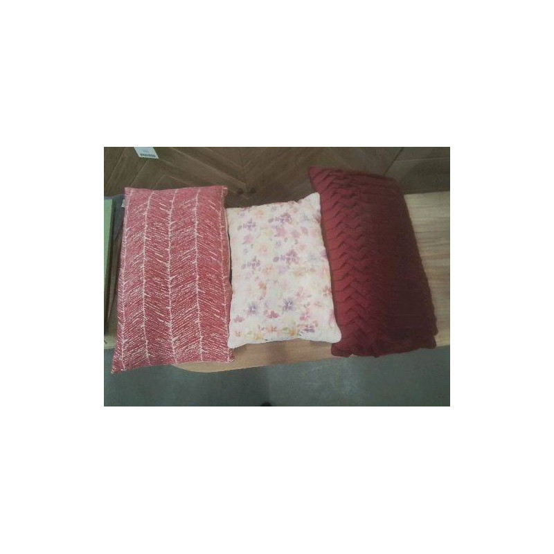 COUSSIN RECTANGULAIRE CHEVRON OU FLEURS OU BORDX