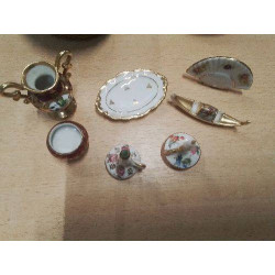 LOT MINIATURES PORCELAINE