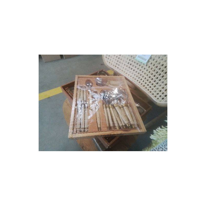 MENAGERE LAGUIOLE BEIGE COFFRET BOIS