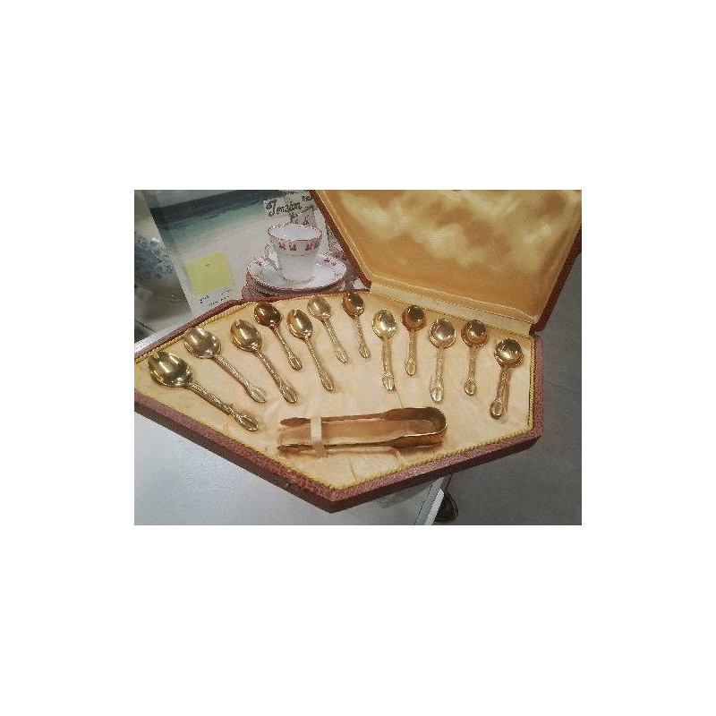 COFFRET CUILLERES A CAFE + PINCE A SUCRE