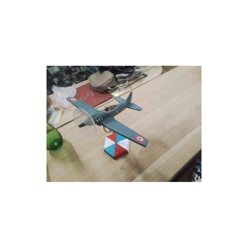 MAQUETTE AVION SUR SOCLE