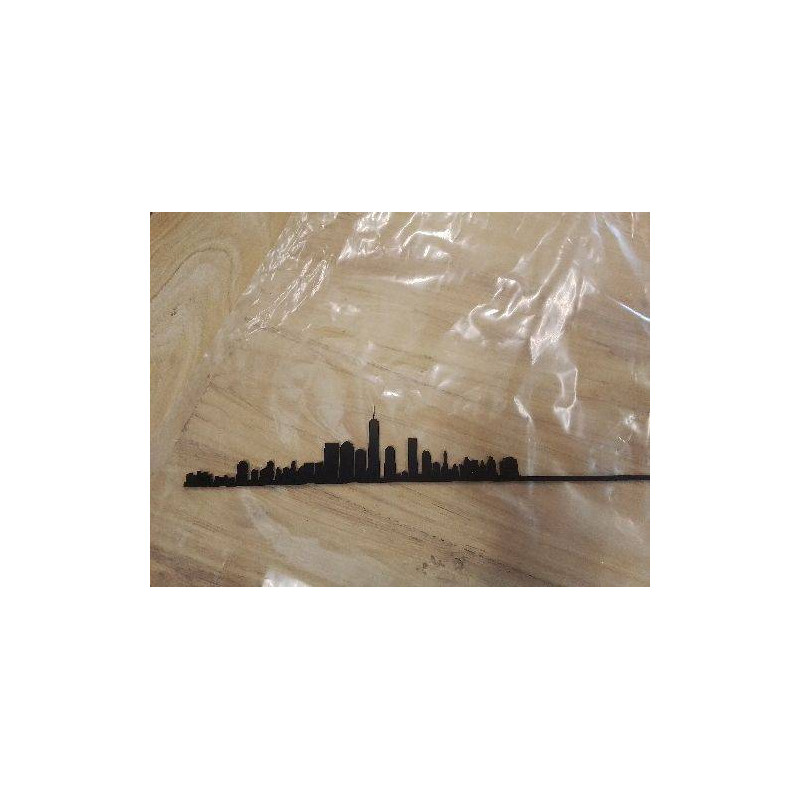 DECORATION METAL NOIRE SKYLINE NEW YORK