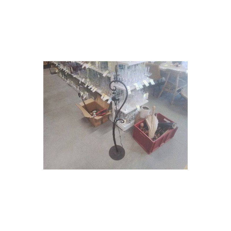 LAMPADAIRE ARABESQUE 