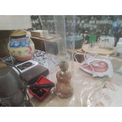 LAMPE A PETROLE VINTAGE...