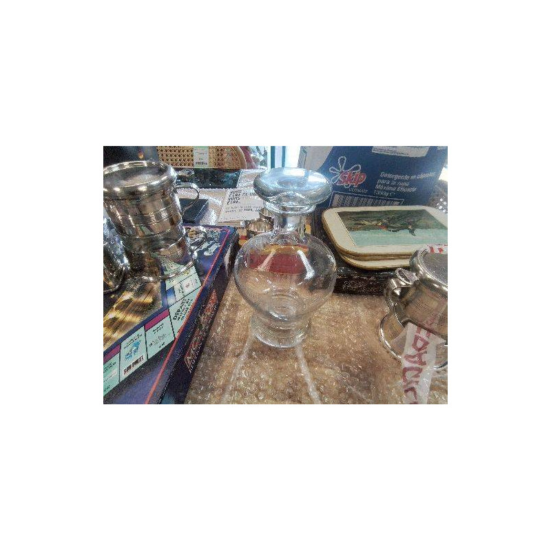CARAFE CISELÉE 