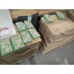 LOT 20 CARTONS LOTO