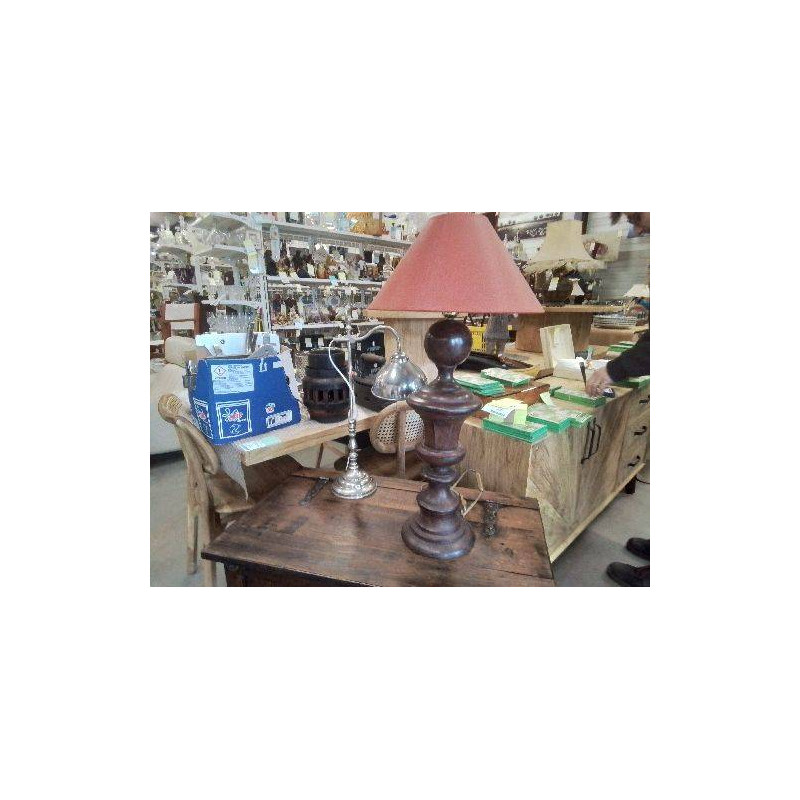 GRANDE LAMPE METAL AVEC ABAT JOUR TERRA COTTA