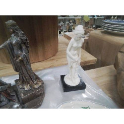 PETITE BAIGNEUSE SOCLE EN...