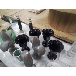 ENSEMBLE DE 4 COUPES NOIRES...