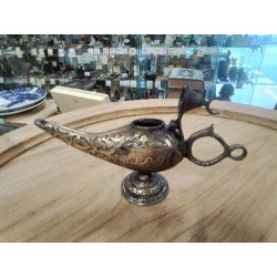 LAMPE A HUILE ANCIENNE...