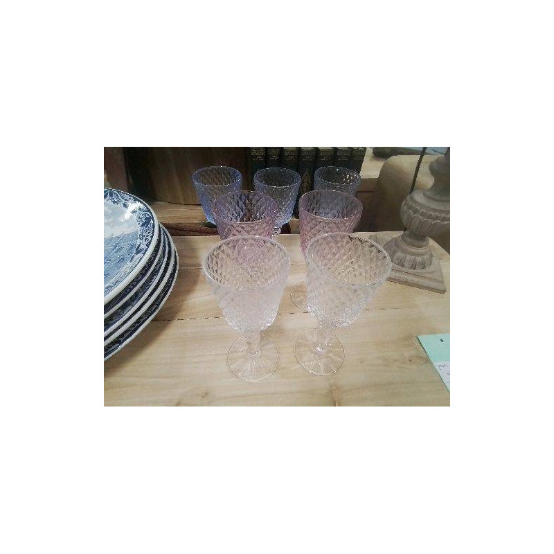 ENSEMBLE DE 4 VERRES A PIED POINTES DIAMAND VILLEROY ET BOCH BLANC ROSE