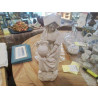 STATUETTE BISCUIT BLC PORTEUSE 