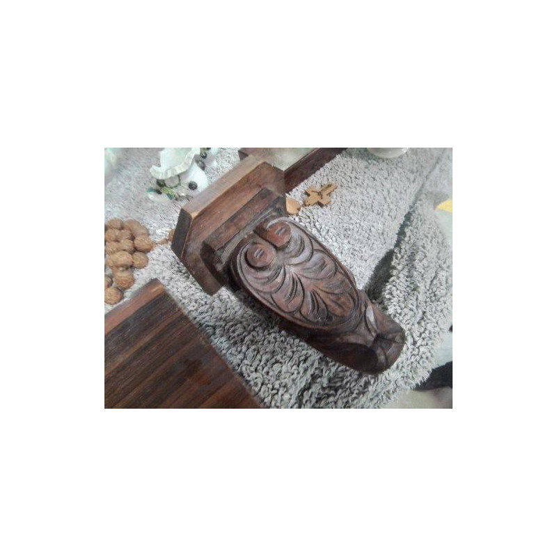 SELOETTE MURALE SCULPTÉE