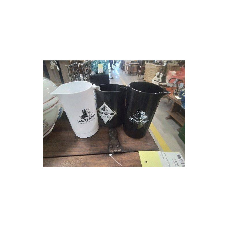 ENS PUB BLACK AND WHITE