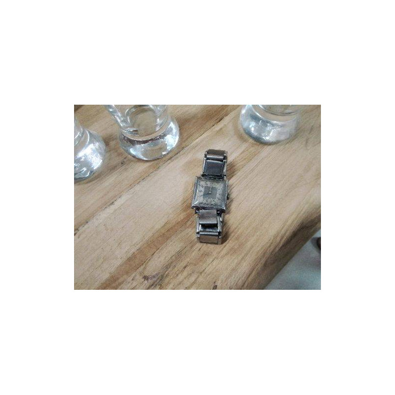 MONTRE VINTAGE EN L ’ETAT 