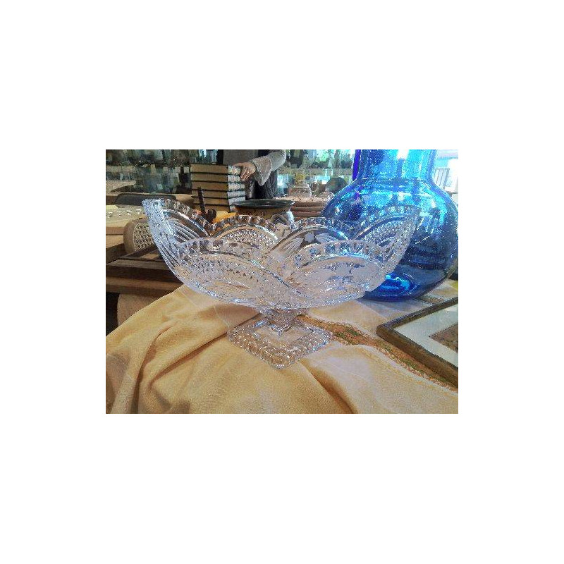 GRANDE COUPE CRISTAL BOHEME OVALE SUR PIED