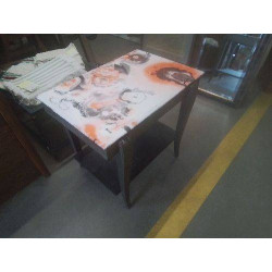 TABLE AN 50 RELOOKÉE