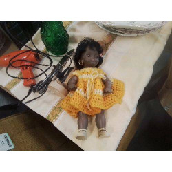 POUPEE VINTAGE NOIRE BELLA...