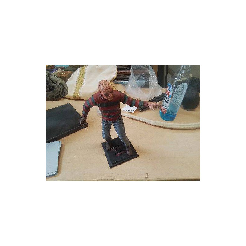 FIGURINE FREDDY KRUEGER