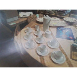 SERVICE A CAFÉ ARZBERG...