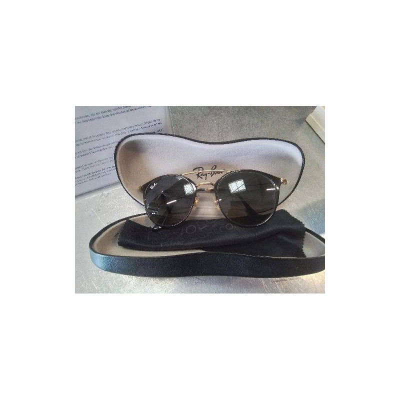 PAIRE LUNETTES RAY BAN 