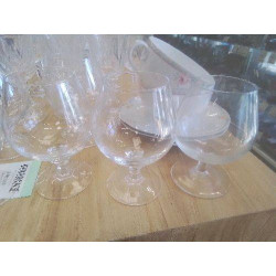LOT 6 VERRES A COGNAC