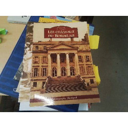 LIVRE LES CHATEAUX DU...
