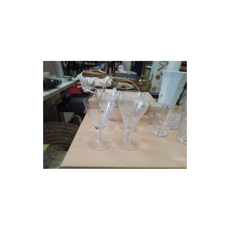 LOT 4 VERRES A PIED VINTAGE