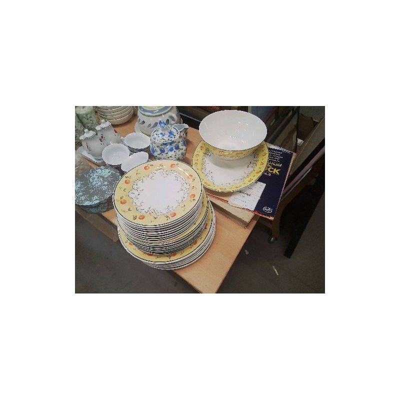 LOT VAISSELLE HOTESSE FLEURI JAUNE