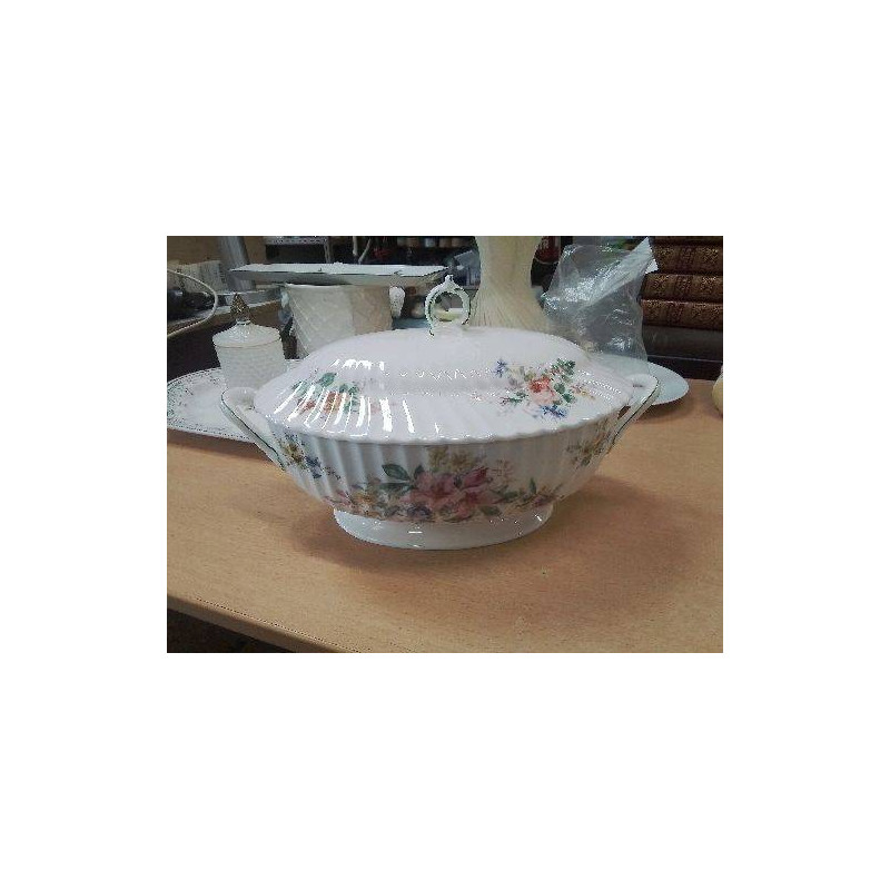 SOUPIERE PORCELAINE FLEURIE ANGLAISE MODELE ARCADIA