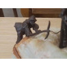 SCULPTURE ANC  SUR MINERAL ALPINISTES AUTRICHIENS