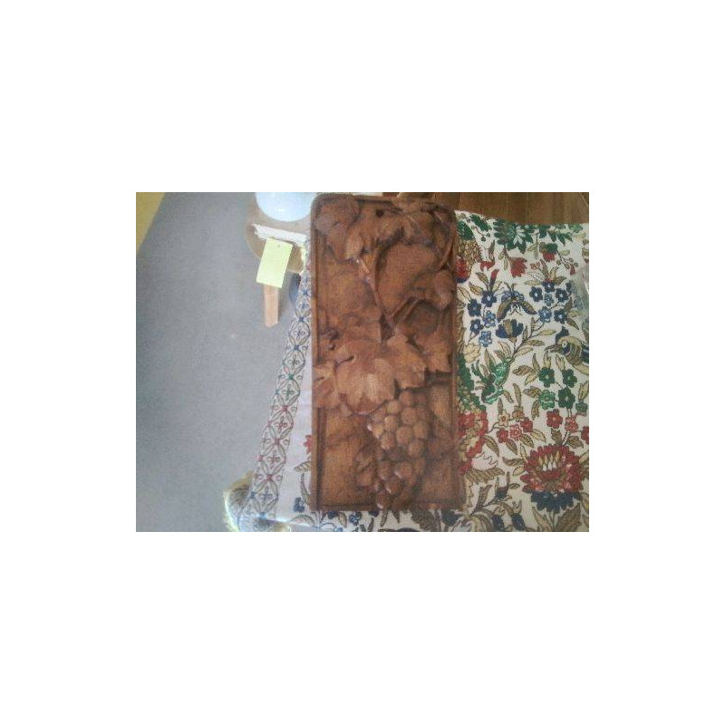 PLAQUE BOIS SCULPTÉ VINTAGE RAISINS