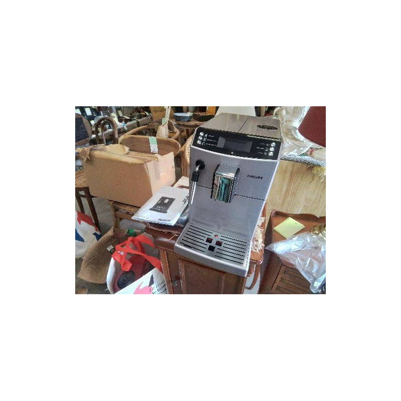 MACHINE A CAFÉ GRAINS PHILIPS GRISE SERIE 3100 ACC BB